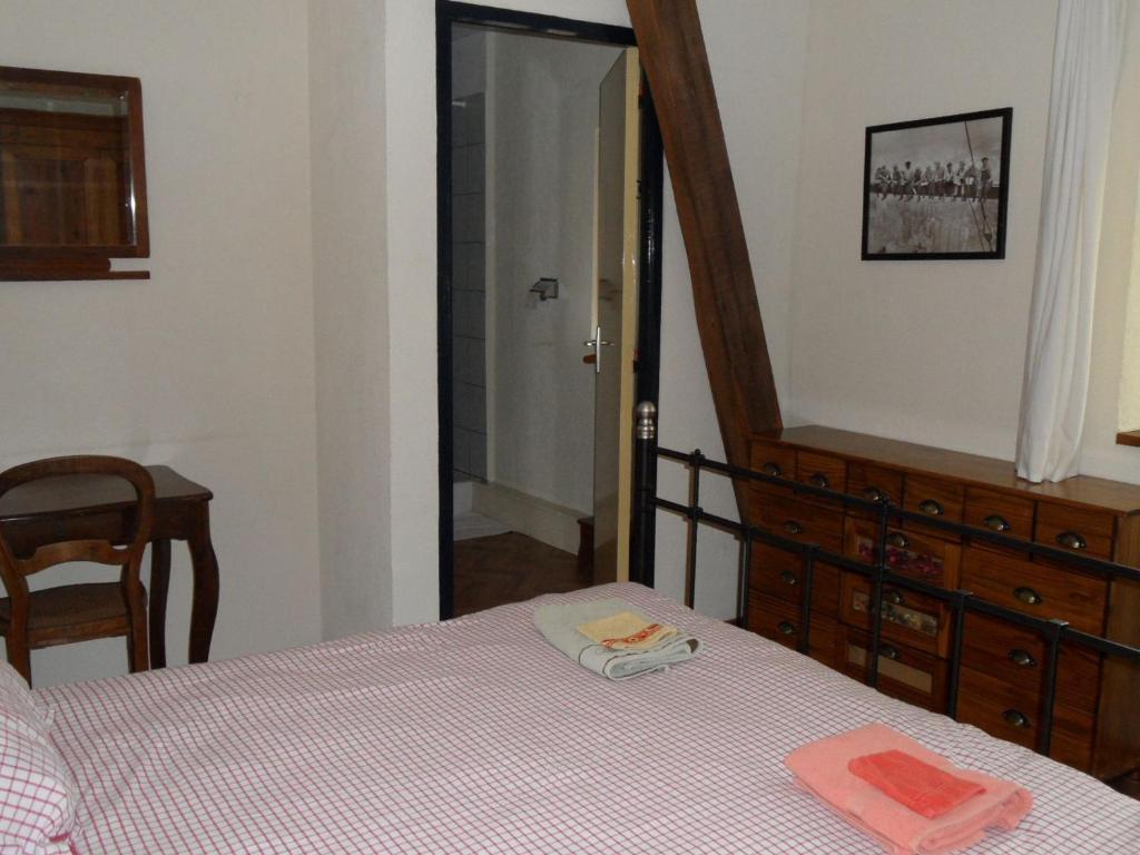 Chambres D'Hotes Domaine Du Bourg Gannay-sur-Loire Zimmer foto