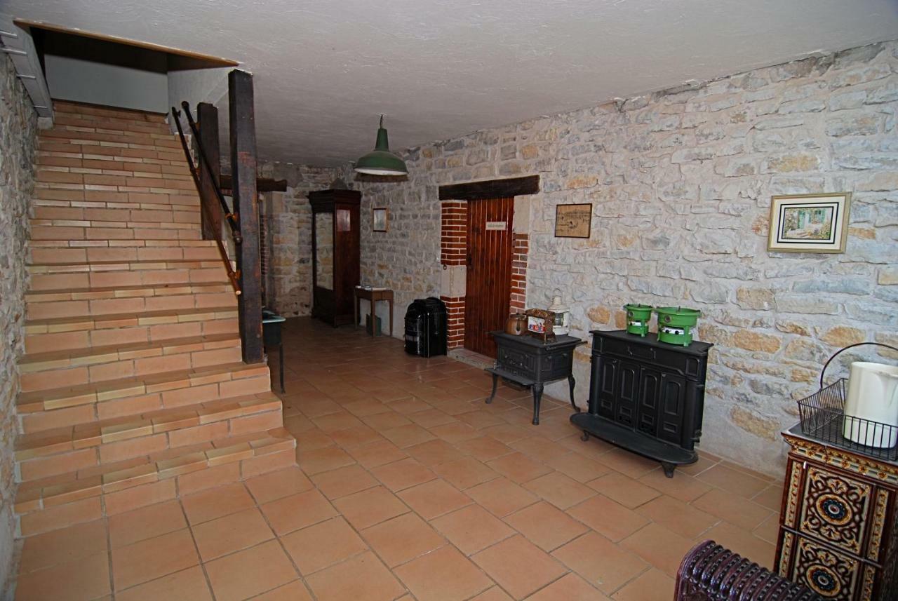 Chambres D'Hotes Domaine Du Bourg Gannay-sur-Loire Exterior foto